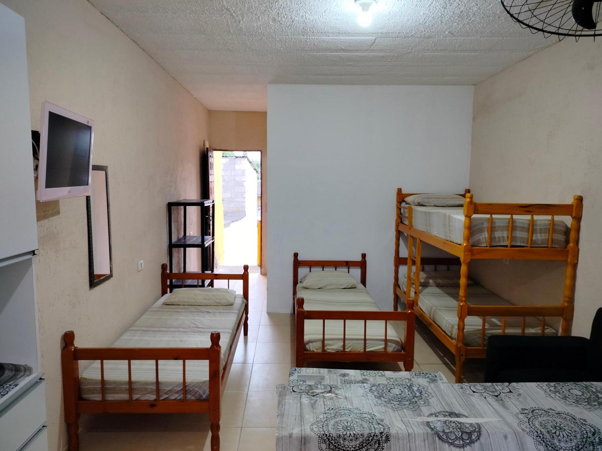 Kitnetes "Recanto Familia Gomes" Caraguatatuba Pokój zdjęcie